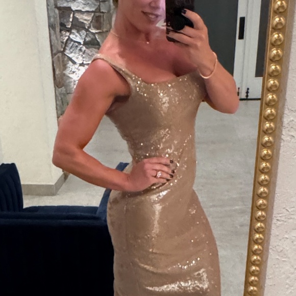 Camila C - Picture 7 of 8